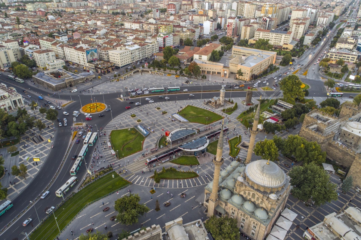 Cumhuriyet Dönemi Kültür Mirasımız: Meydanlar