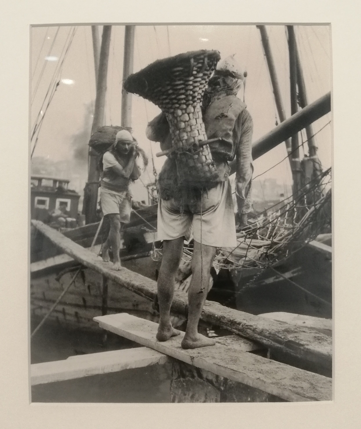 İstanbul’u Sergilerle Öğrenmek III: “Ozan Sağdıç: Fotoğrafçının Tanıklığı”