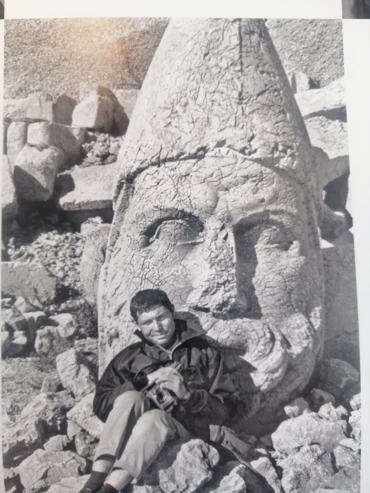 İstanbul’u Sergilerle Öğrenmek III: “Ozan Sağdıç: Fotoğrafçının Tanıklığı”